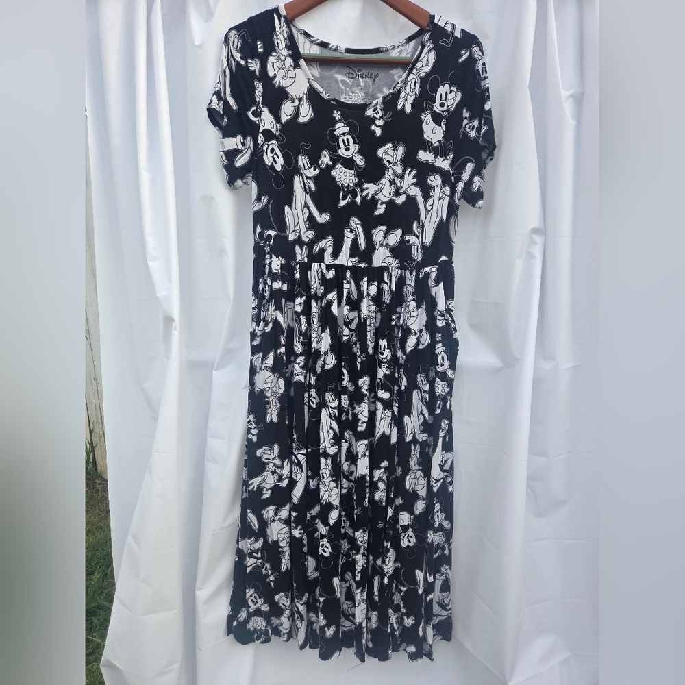 Disney Black and White Long Dress Printed With Disney Characters